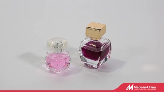 Botellas de perfume cuadradas de 50 ml y 100 ml con tapa acrílica Cristal transparente Productos de vidrio de pedernal alto en stock Envases cosméticos Botellas de perfume antiguas a la venta